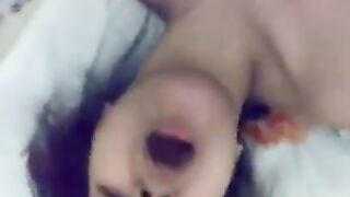 سمراء مراهقة جميلة و ممحونة سكس جميل