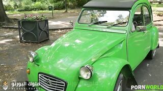 مزة طالبة جامعة تناك من أستاذها بالفصل