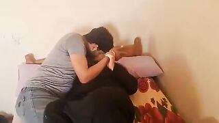 شغف الفراسة: لحظات مثيرة بين ميلف مصرية وعشيقها مع مداعبات حميمية - سكس