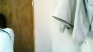 مراهقة عراقية جميلة تتصور و تناك من الطيز – مشاهدة سكس عربي كامل